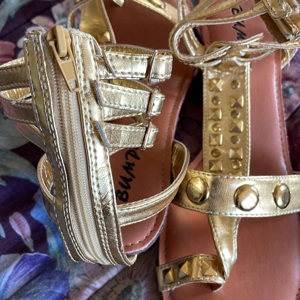 Sandals - Picture 4 of 5